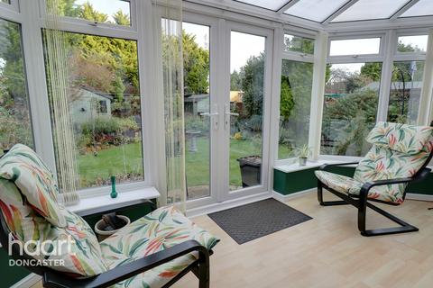 9 Orchard Grove, Dunscroft, Doncaster, DN7 4NW
