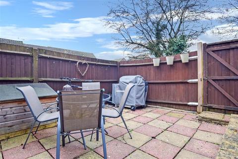 13 Hill View, Whyteleafe, CR3 0HE