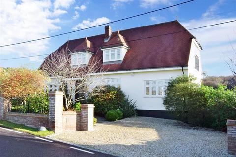 Edbury Mount End, Theydon Mount, Epping, CM16 7PS