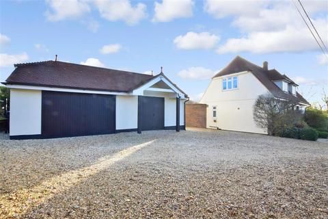 Edbury Mount End, Theydon Mount, Epping, CM16 7PS