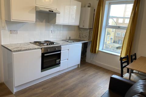 2 bedroom flat to rent, Flat B - 203 Seven Sisters Road, London N4