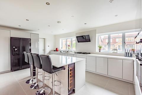 65 Ouseley Road, Wraysbury, Staines, TW19 5JJ
