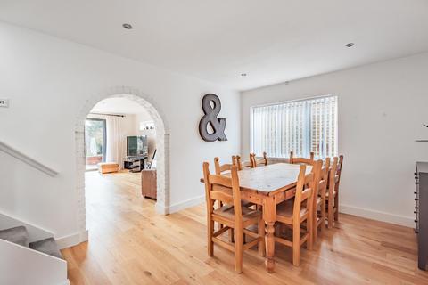 65 Ouseley Road, Wraysbury, Staines, TW19 5JJ