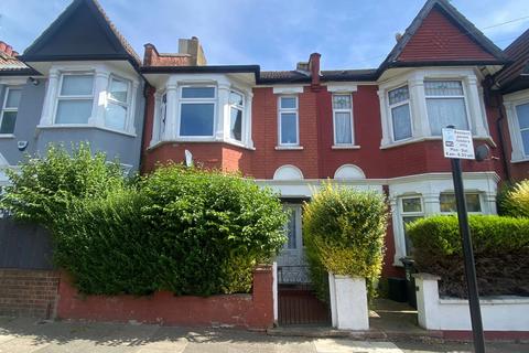 3 bedroom terraced house to rent, Dunbar Road, N22