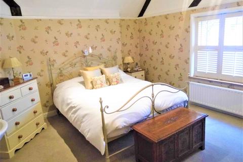 12 Baston Road, Bromley, BR2 7BE