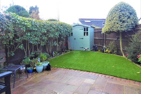 12 Baston Road, Bromley, BR2 7BE