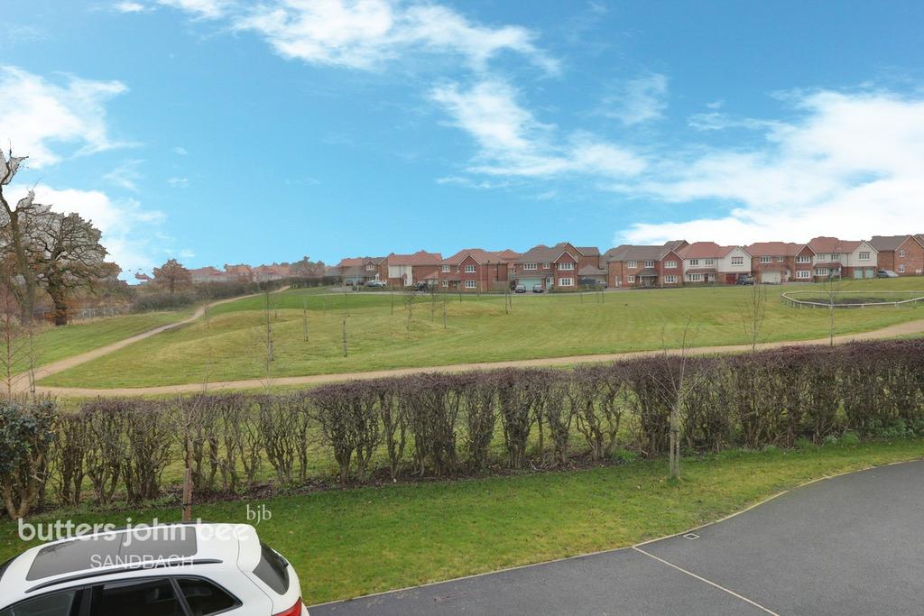 Grassland Place, Sandbach 4 bed detached house £395,000
