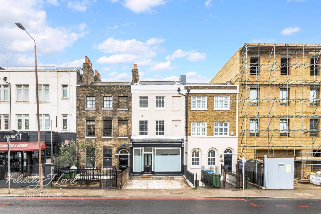 Blackheath Road, Greenwich, London, SE10 8DA 3 bed apartment for sale