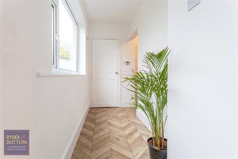 16 Rising Lane, Oldham, OL8 3AN