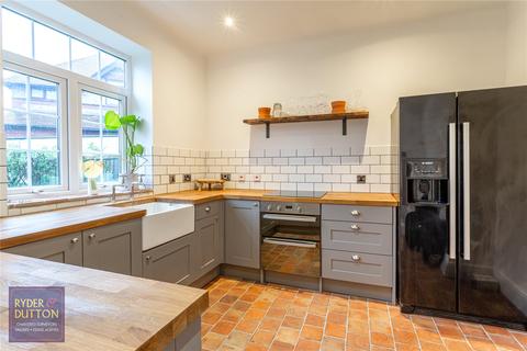16 Rising Lane, Oldham, OL8 3AN