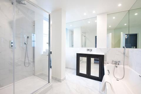 3 bedroom apartment to rent, Hill Street, London, W1J