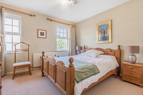 16 Heatherbank, Chislehurst, BR7 5RE