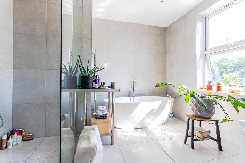 En Suite To Bed 2