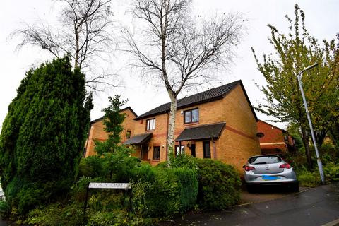 2 bedroom terraced house to rent, Heol Y Barcud, Cardiff