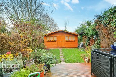 35 Cavendish Gardens, Westcliff-on-sea, SS0 9XR
