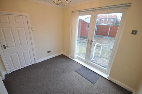 7 Plantation Road, Thorne, Doncaster, DN8 5EA