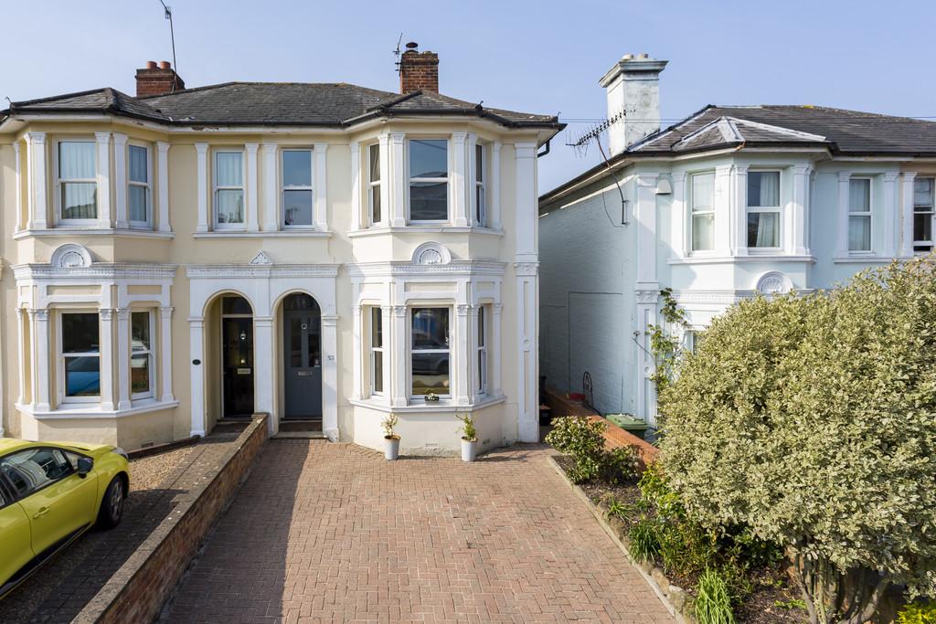 Beulah Road, Tunbridge Wells 3 bed semidetached house £600,000