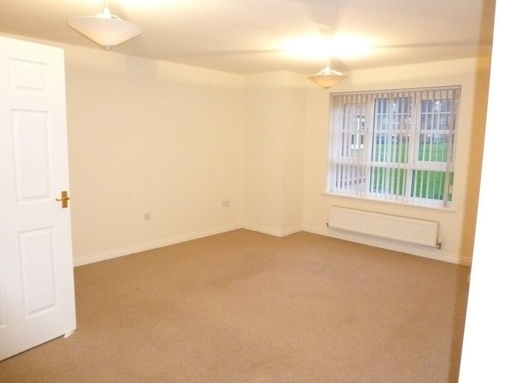 Holmes Court Merlin Rd Birkenhead Wirral 2 bed flat £525 pcm (£121 pw)