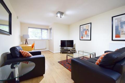 74 Cliddesden Road, Basingstoke, RG21 3ER