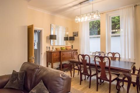 3 Balmoral Quays, Penarth, CF64 3NS