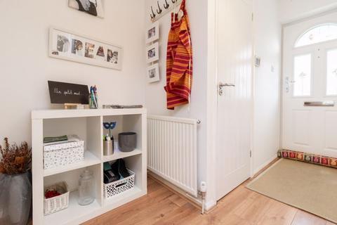 2, Willow Cottages Godstone Hill, Godstone, RH9 8AJ