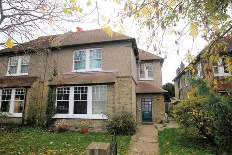 Flat D, 16 Mitcham Park, Mitcham, CR4 4EG