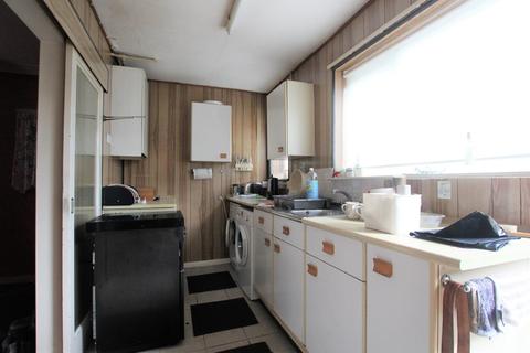 28 Toynbee Road, London, SW20 8SS