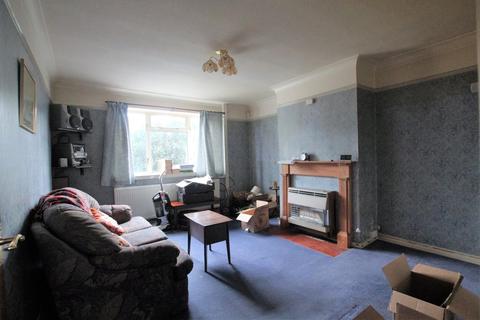 28 Toynbee Road, London, SW20 8SS