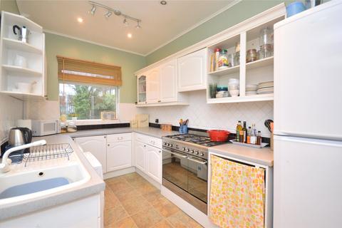 32 Bentcliffe Drive, Leeds, LS17 6QX