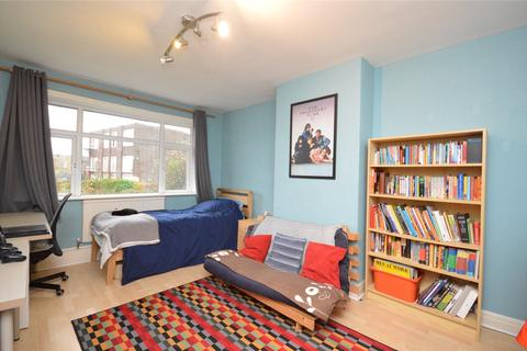 32 Bentcliffe Drive, Leeds, LS17 6QX