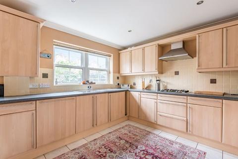 1 Wyndhurst Close, South Croydon, CR2 6EP