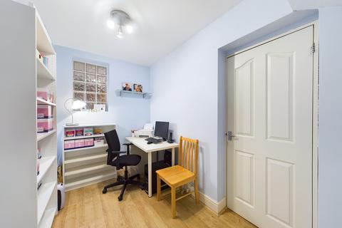 106 Jubilee Drive, Ruislip, HA4 0PU