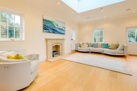 Forest Lodge Drift Road, Winkfield, Windsor, SL4 4RL