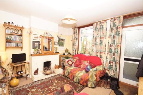 2 Hillside Terrace, Steyning, BN44 3GH
