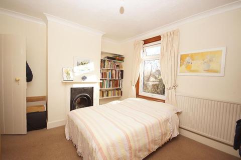 2 Hillside Terrace, Steyning, BN44 3GH