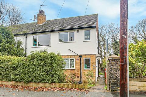 34 Dornton Road, South Croydon, CR2 7DQ