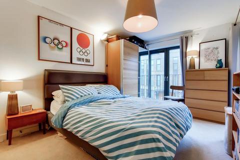 1 bedroom flat for sale - Bourbon Road, London SW9