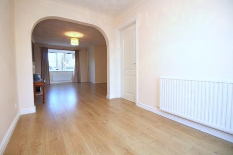 60 Ashdown Close, Southport, PR8 6TL