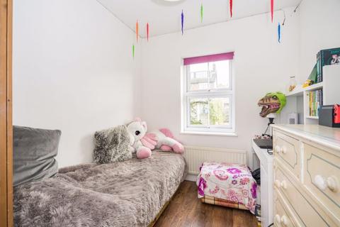 17 Brockhurst Road, Chesham, HP5 3JA