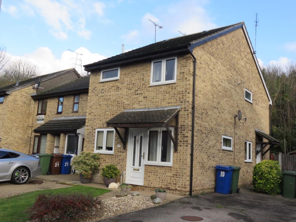 Pagette Way, Badgers Dene, Grays RM17 1 bed end of terrace house £215,000