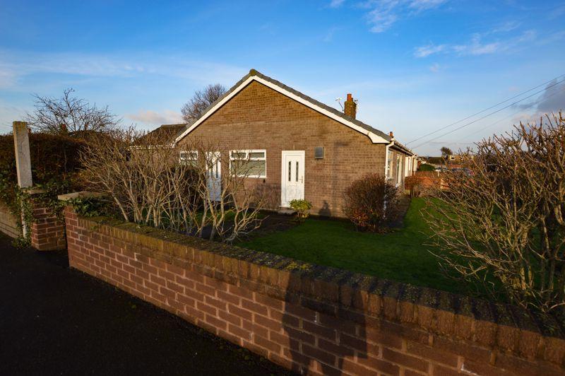 Bourne Avenue, Lowton, WA3 2QB 3 bed semidetached bungalow for sale