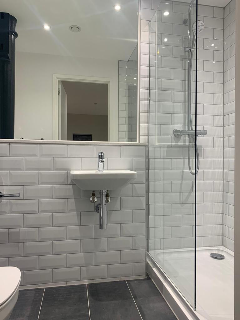 En-suite bathroom