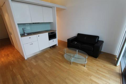 undefined, Abito, 85 Greengate, Salford, M3