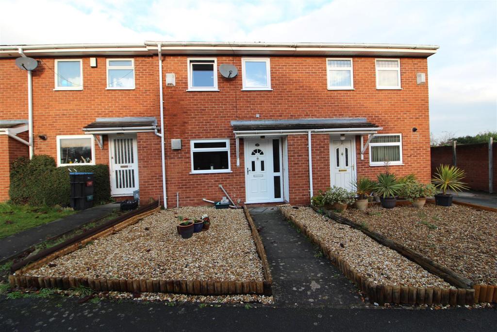 Heatherdale Close, Gwersyllt, Wrexham 2 bed terraced house £130,000