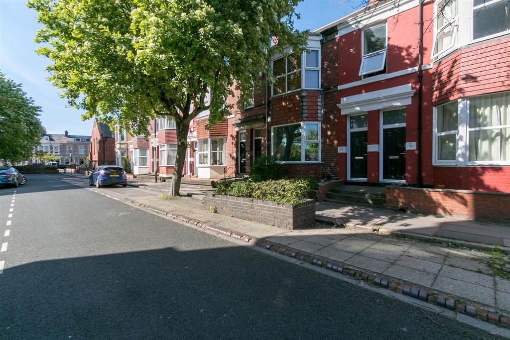 Grantham Road, Sandyford, Newcastle upon Tyne 2 bed flat £695 pcm (£