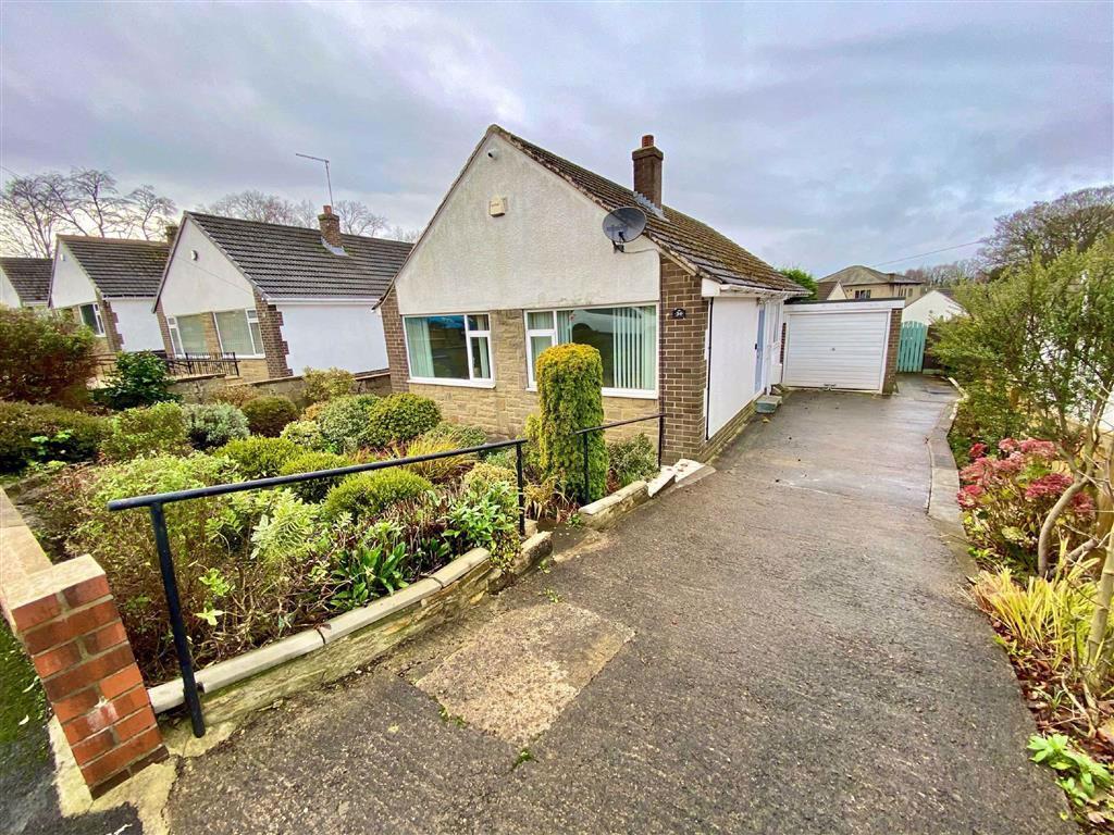 Ingleton Road, Newsome, Huddersfield, HD4 3 bed detached bungalow £