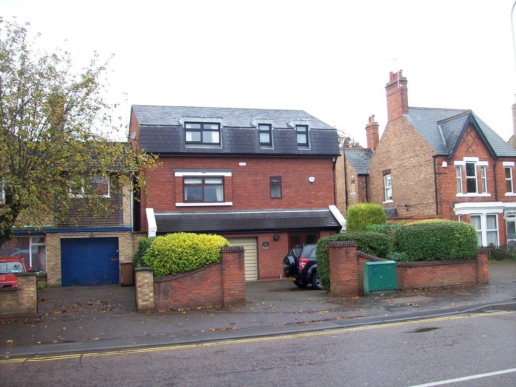 Lincoln Road, Peterborough, PE1 4 bed detached house £1,850 pcm (£427 pw)