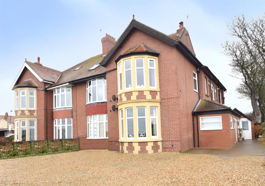 The Links, Whitley Bay 6 bed £575,000