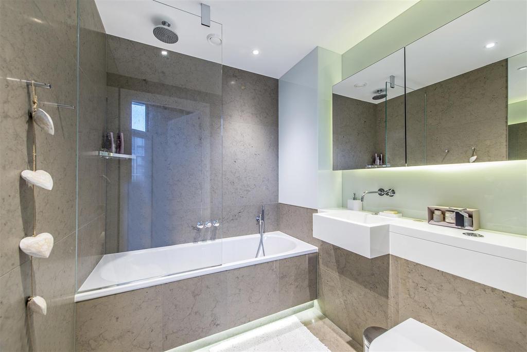 Bathroom 1.jpg