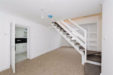 15 Providence Place, Epsom, KT17 4BB